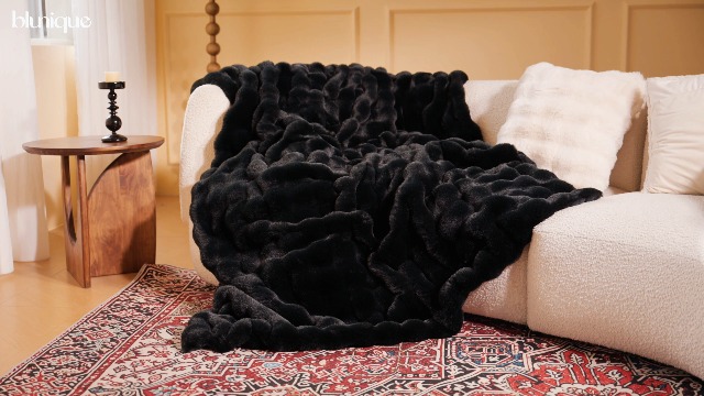 新品・タグ付き　heve Sheer Bubbly BL black Amazon.com: blunique Ultra Soft Cozy Faux Fur Throw Blanket, Fuzzy